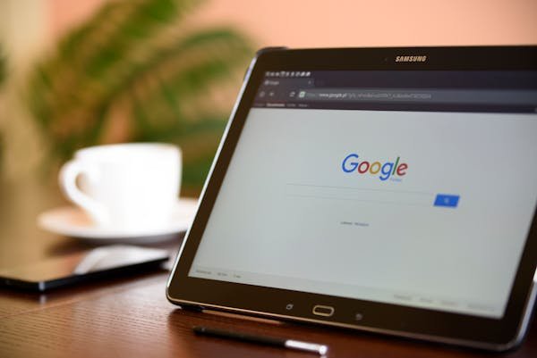 Boostez vos avis google : la solution d'Émilien varin