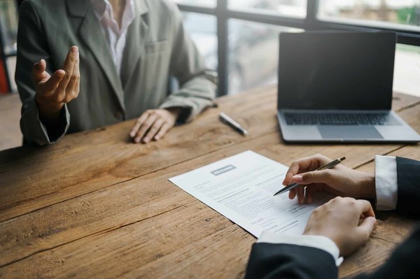 Comment bien constituer son dossier de candidature pour vite décrocher un job ?